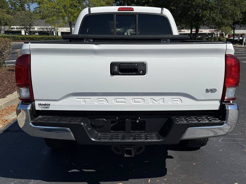 Used 2017 Toyota Tacoma TRD Off-Road w/ Tow Package AWD/4WD image 6