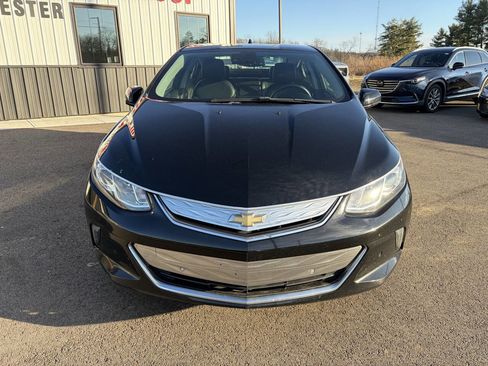 Used 2018 Chevrolet Volt Premier w/ Driver Confidence Package image 3