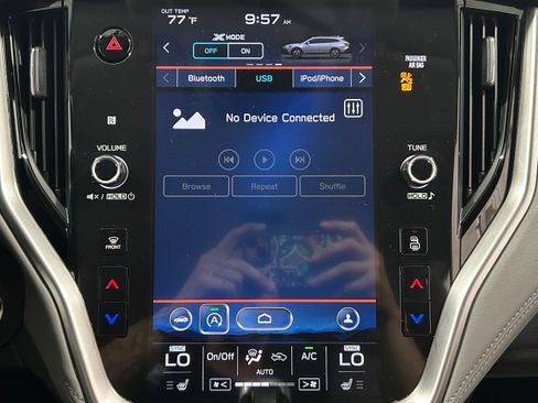 Used 2022 Subaru Outback Premium AWD/4WD image 6