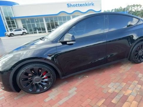 Used 2021 Tesla Model Y Performance AWD/4WD image 6