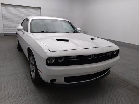Used 2017 Dodge Challenger SXT image 14