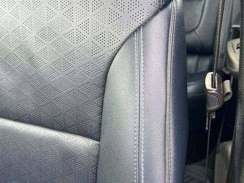 Used 2022 Chevrolet Bolt EUV LT w/ Convenience Package image 13