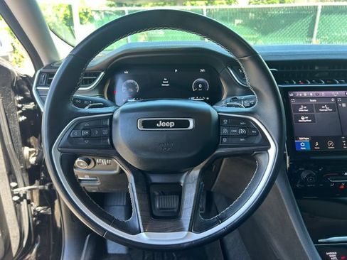 Used 2021 Jeep Grand Cherokee L Limited AWD/4WD image 20