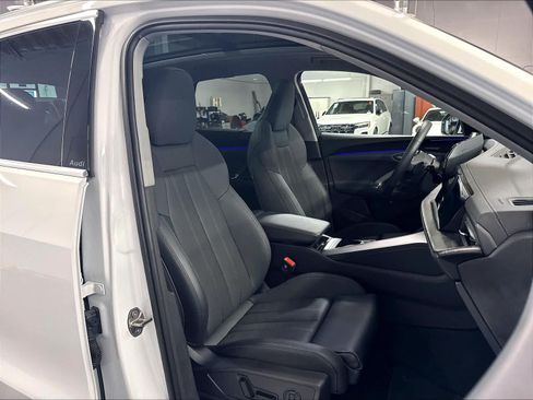 Used 2025 Audi Q5 Premium w/ Premium Plus AWD/4WD image 10