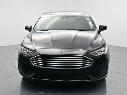 Used 2020 Ford Fusion SE FWD image 3