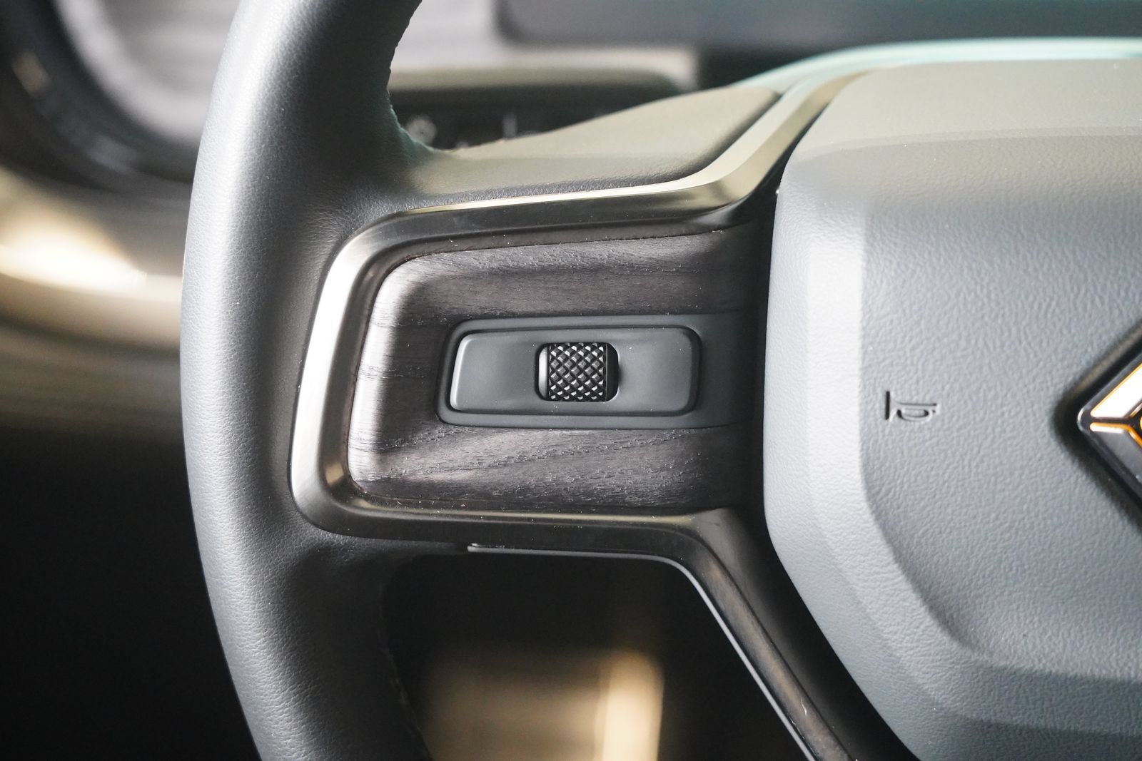 Used 2023 Rivian R1S Launch Edition Quad AWD/4WD image 17