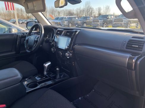 Used 2024 Toyota 4Runner TRD Off-Road image 22