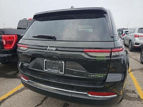 Used 2023 Jeep Grand Cherokee Limited image 5