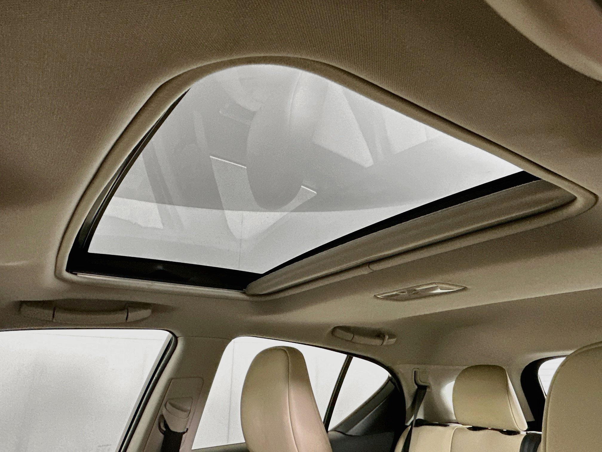 Used 2012 Lexus CT 200h Premium w/ Premium Audio Pkg FWD image 26