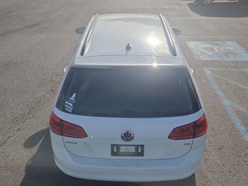 Used 2016 Volkswagen Golf S FWD image 10