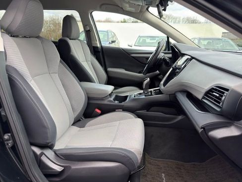 Used 2024 Subaru Outback Premium AWD/4WD image 23