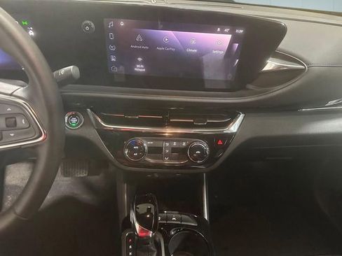 Used 2025 Buick Envista Sport Touring image 16