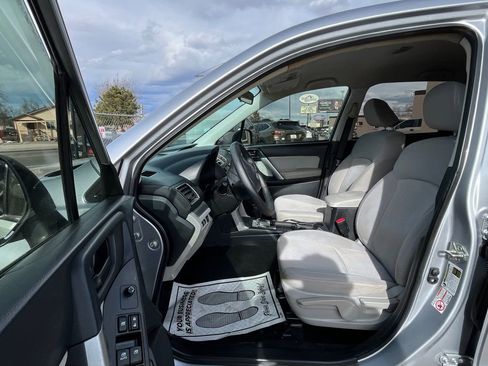 Used 2016 Subaru Forester 2.5i image 17