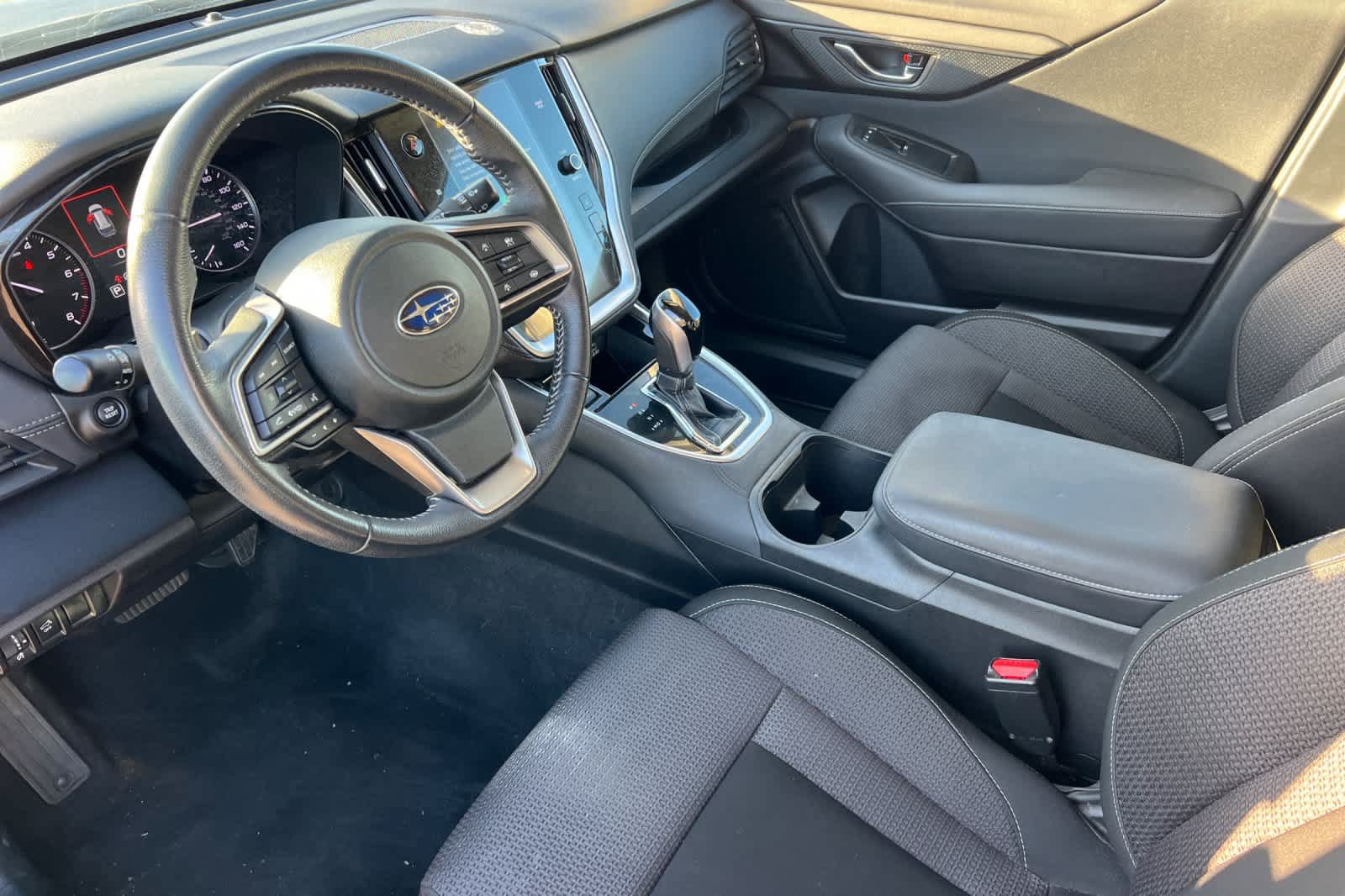 Used 2023 Subaru Outback Premium AWD/4WD image 9