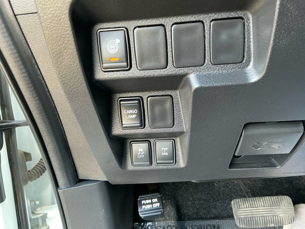 Used 2026 Nissan Frontier PRO-4X AWD/4WD image 22