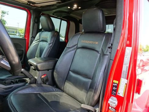 Used 2021 Jeep Gladiator Mojave w/ Auxiliary Switch Group AWD/4WD image 11