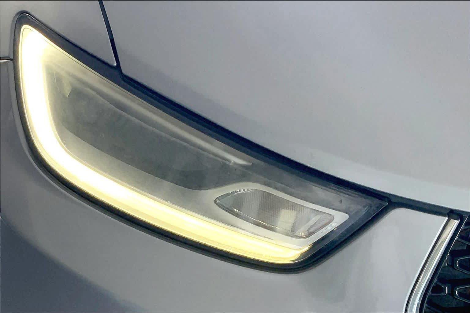 Used 2021 Chrysler Pacifica Touring-L FWD image 31