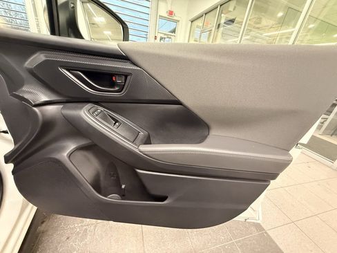 Used 2024 Subaru Crosstrek 2.0i Premium image 36