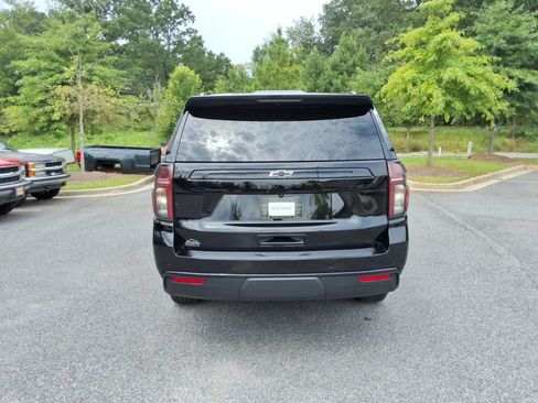 Certified 2023 Chevrolet Suburban Z71 w/ Luxury Package AWD/4WD image 6