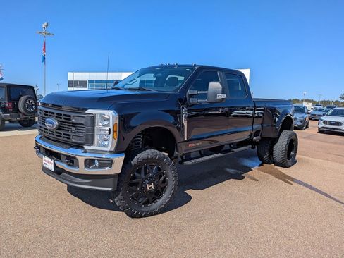 Used 2024 Ford F350 XL w/ XL Driver Assist Package image 4