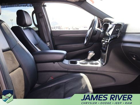 Used 2020 Jeep Grand Cherokee Altitude image 9