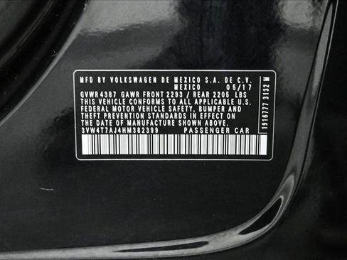 Used 2017 Volkswagen Jetta GLI image 25