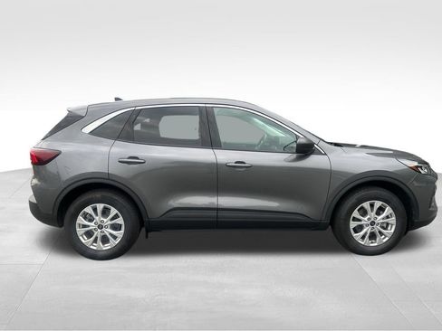 Used 2024 Ford Escape Active AWD/4WD image 4