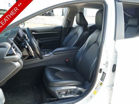 Used 2021 Toyota Camry SE image 8