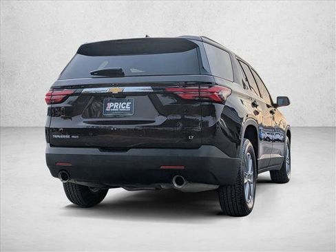 Certified 2023 Chevrolet Traverse LT w/ Rear Camera Mirror Package image 5