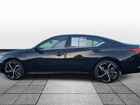Used 2023 Nissan Altima 2.5 SR FWD image 8