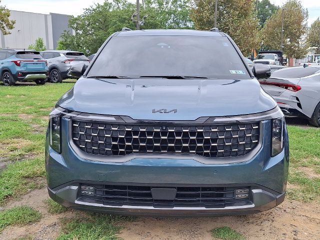 Certified 2025 Kia Carnival SX w/ SX Dark Edition Package FWD image 2