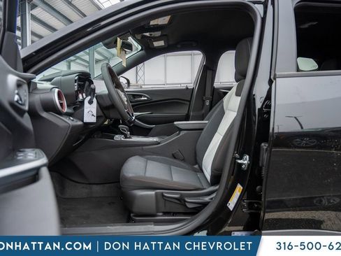 New 2026 Chevrolet Trax RS image 5