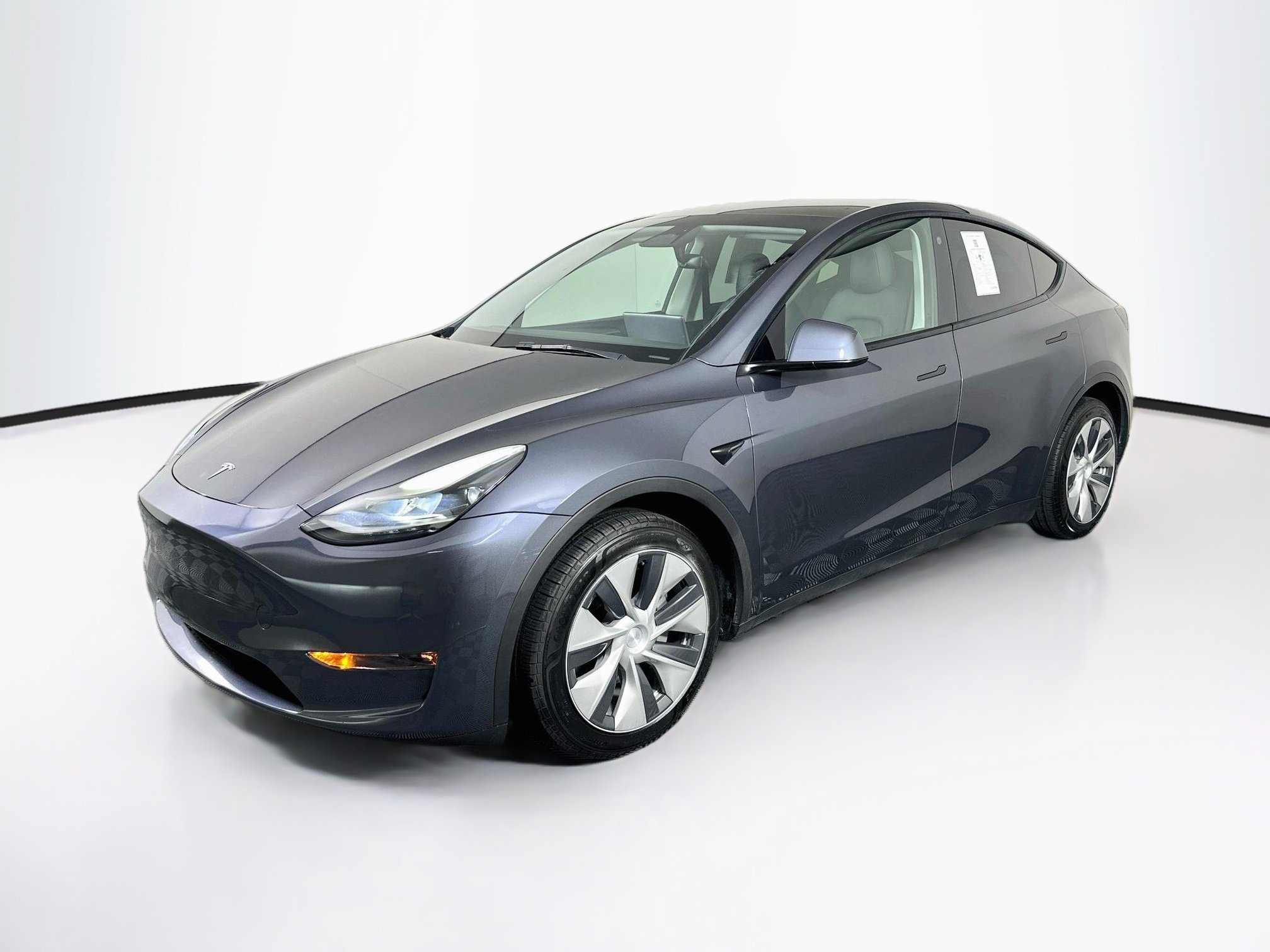 Used 2023 Tesla Model Y Long Range AWD/4WD image 3