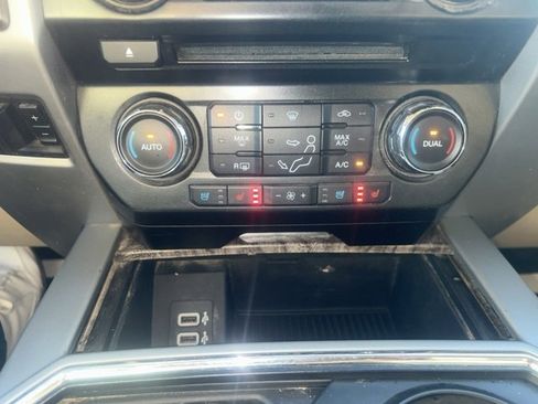 Used 2017 Ford F350 Lariat w/ Lariat Value Package image 33