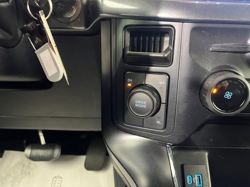 Used 2024 Ford F150 STX image 24