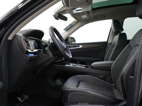 Used 2024 Volkswagen Atlas SEL Premium R-Line AWD/4WD image 26