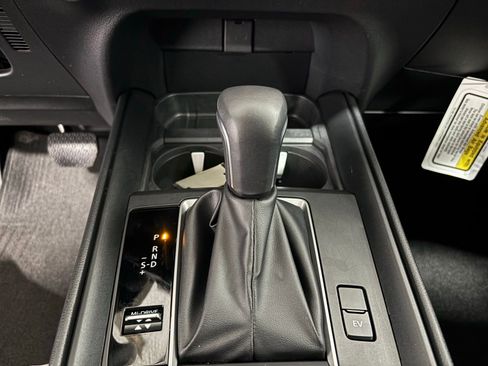 Used 2025 MAZDA CX-50 2.5 Hybrid w/ Preferred Pkg image 26