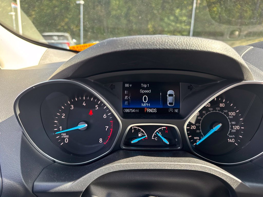 Used 2018 Ford Escape SE w/ SE Sync 3 Package FWD image 10