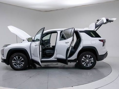 New 2026 Chevrolet Equinox LT w/ Convenience Package II image 19