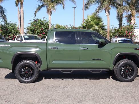 Used 2023 Toyota Tundra Limited w/ TRD Off-Road Package AWD/4WD image 11