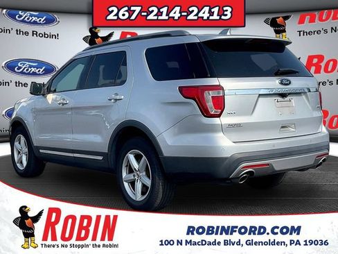 Used 2017 Ford Explorer XLT w/ Equipment Group 202A AWD/4WD image 5