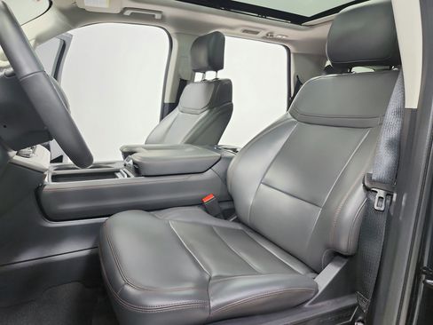 Used 2025 Ford Expedition Active AWD/4WD image 20