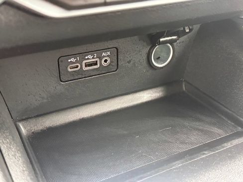 Used 2025 Nissan Altima 2.5 SV FWD image 37