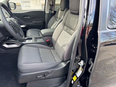 New 2026 Nissan Frontier SV w/ All-Weather Content Package AWD/4WD image 22