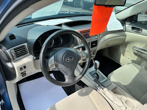 Used 2010 Subaru Impreza 2.5i Premium image 11