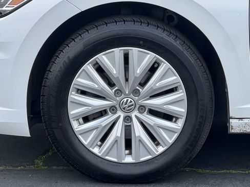 Used 2020 Volkswagen Jetta S image 28