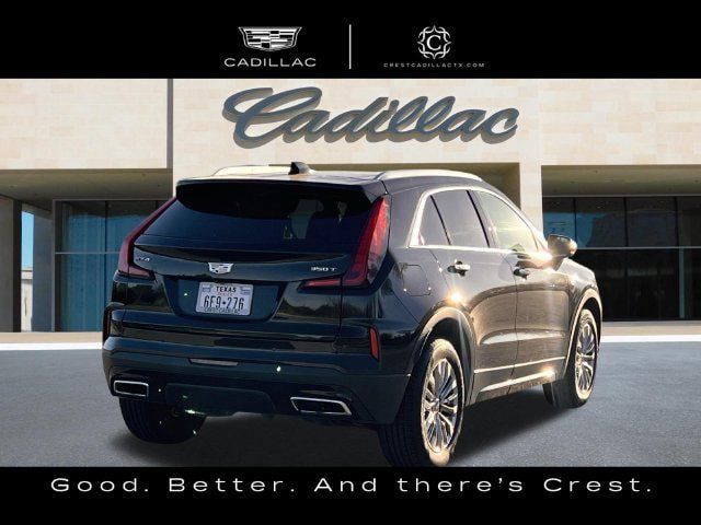 Used 2024 Cadillac XT4 Premium Luxury FWD image 3