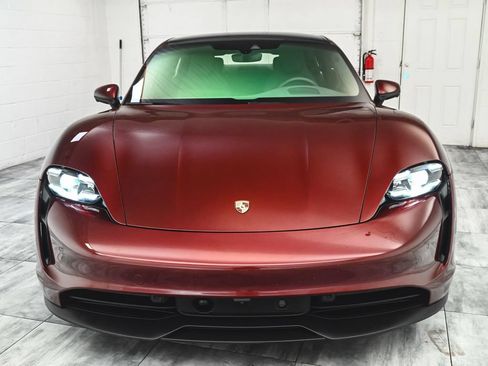 Used 2021 Porsche Taycan RWD image 2