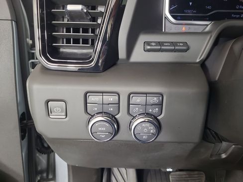 Used 2024 GMC Sierra 3500 AT4 w/ AT4 Premium Plus Package image 16