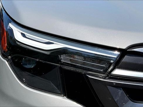 Used 2025 Subaru Forester Premium AWD/4WD image 22